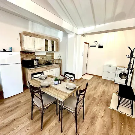 B1 Boutique Năvodari